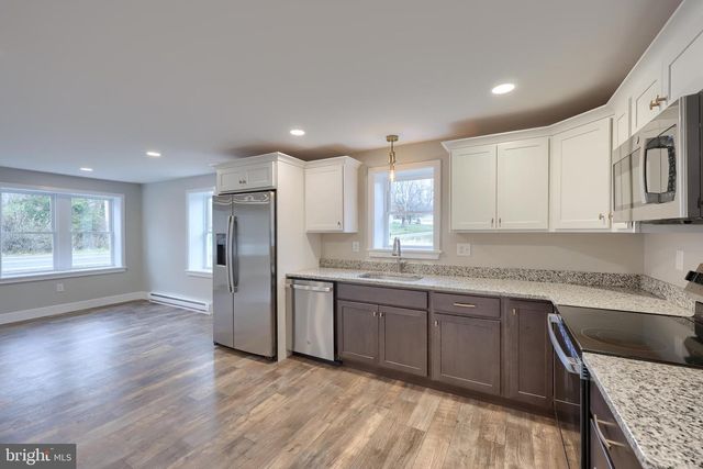 2259 S FORGE RD, Palmyra, PA 17078