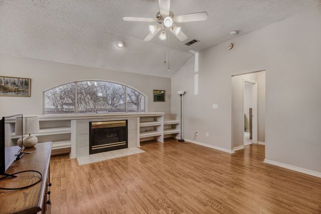 8206 Sundeck Street, Frisco, TX 75035