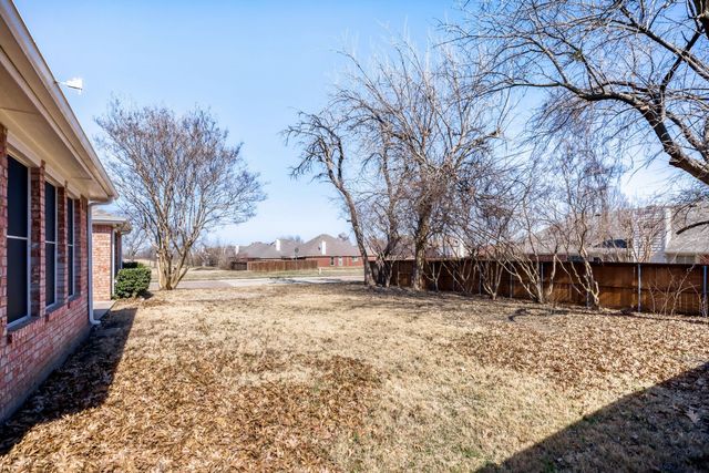 8206 Sundeck Street, Frisco, TX 75035