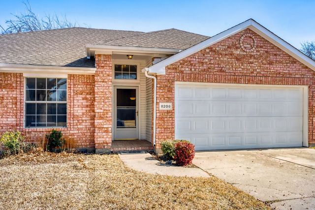 8206 Sundeck Street, Frisco, TX 75035