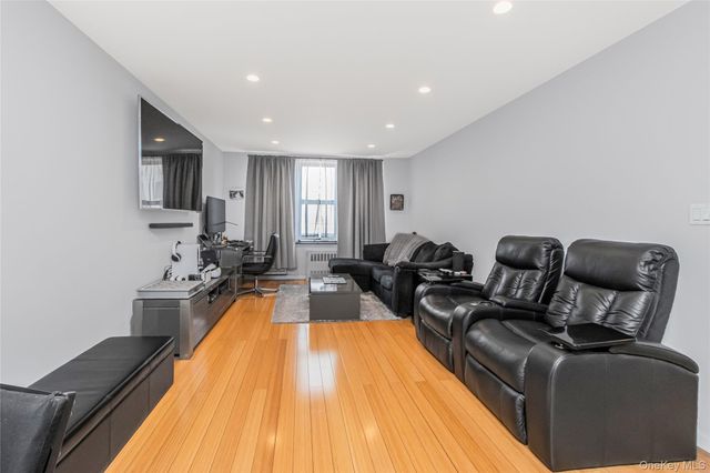 1874 Pelham Parkway S 4A, Bronx, NY 10461