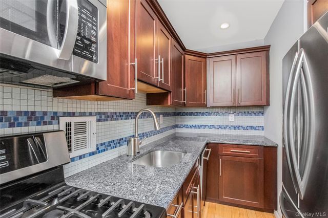 1874 Pelham Parkway S 4A, Bronx, NY 10461