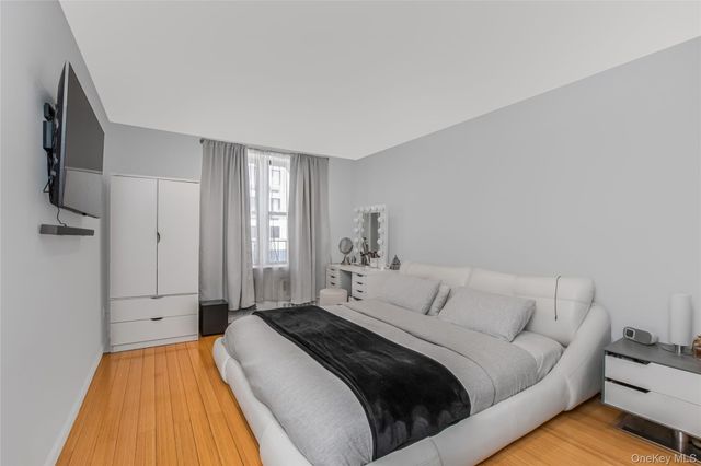 1874 Pelham Parkway S 4A, Bronx, NY 10461