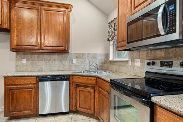 11816 Anna Grace Drive, Fort Worth, TX 76028