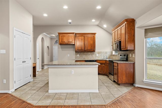 11816 Anna Grace Drive, Fort Worth, TX 76028