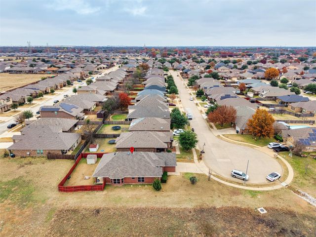 11816 Anna Grace Drive, Fort Worth, TX 76028