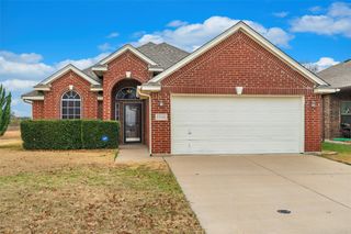 11816 Anna Grace Drive, Fort Worth, TX 76028
