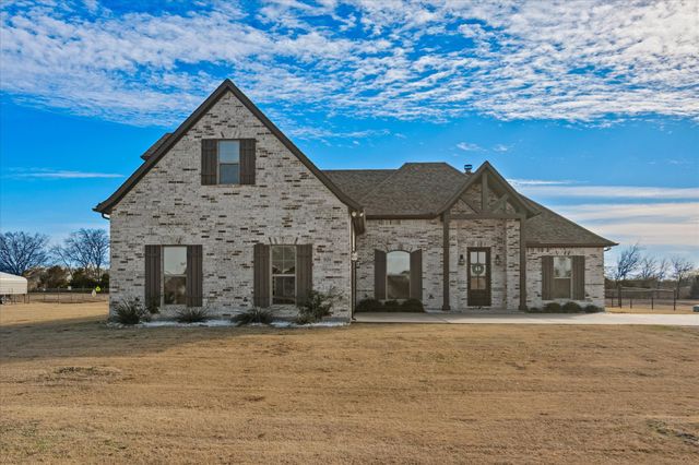 920 Cheyenne Trail, Trenton, TX 75490