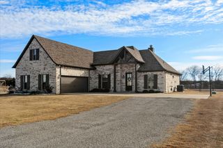 920 Cheyenne Trail, Trenton, TX 75490