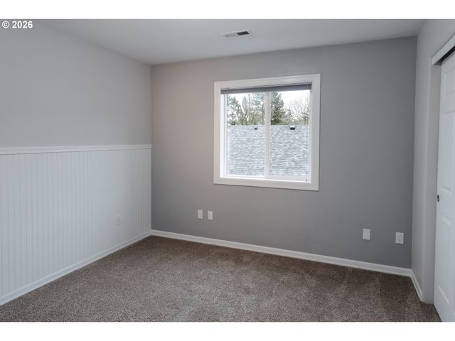 11041 Se HENDERSON Dr, Portland, OR 97266