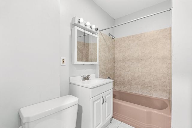 22 Royal St, Boston, MA 02134