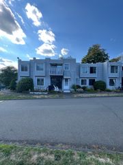 6 Birch Lane L, East Haven, CT 06513