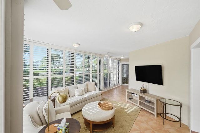 6404 SE Brandywine Court 104, Stuart, FL 34997