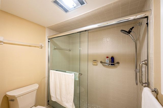 6404 SE Brandywine Court 104, Stuart, FL 34997