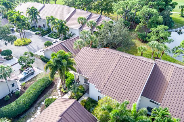 6404 SE Brandywine Court 104, Stuart, FL 34997