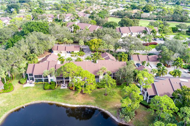 6404 SE Brandywine Court 104, Stuart, FL 34997