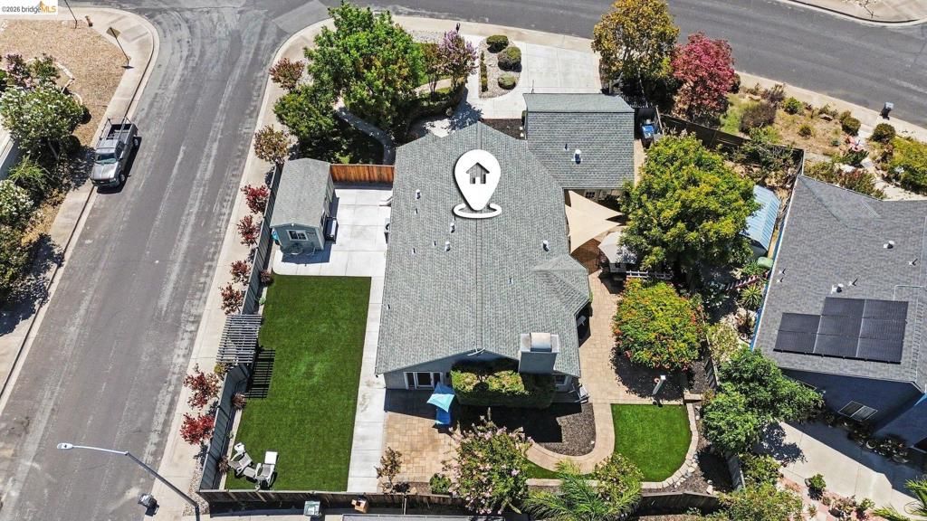 Image 10 of property listing at 1760 Domaine Way, Oakley, CA 94561