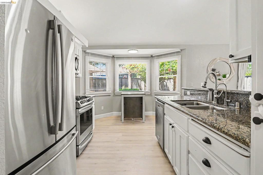 Image 26 of property listing at 1760 Domaine Way, Oakley, CA 94561
