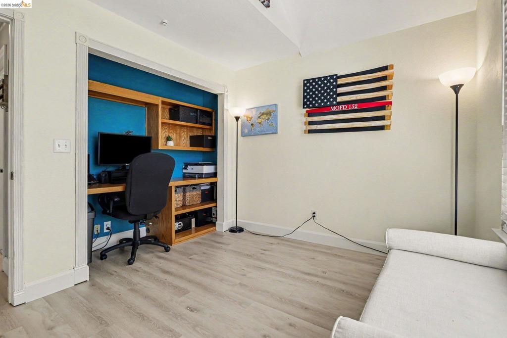 Image 31 of property listing at 1760 Domaine Way, Oakley, CA 94561