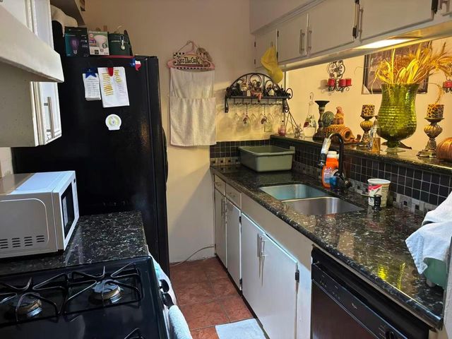 7925 Rampart Street 107, Houston, TX 77081
