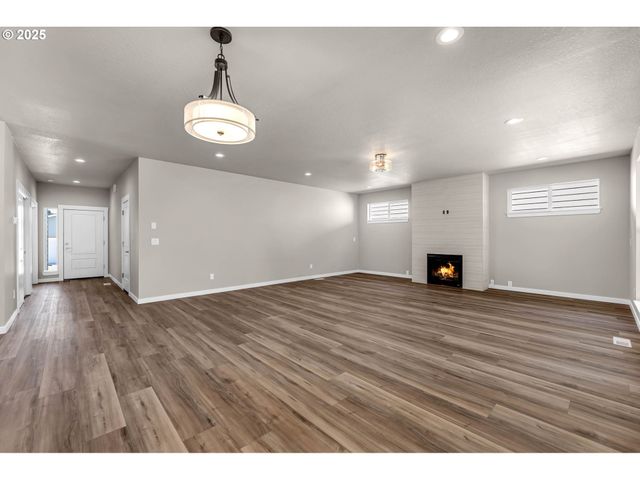 6107 Ne 45th Ct, Vancouver, WA 98661