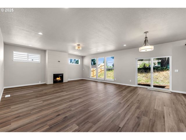 6107 Ne 45th Ct, Vancouver, WA 98661