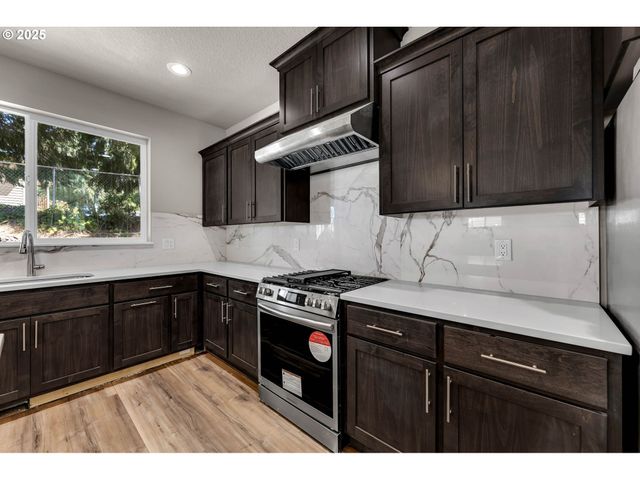 6107 Ne 45th Ct, Vancouver, WA 98661