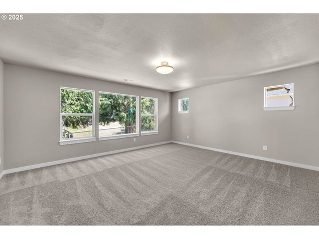 6107 Ne 45th Ct, Vancouver, WA 98661