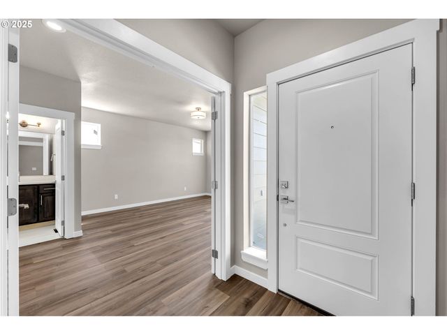 6107 Ne 45th Ct, Vancouver, WA 98661