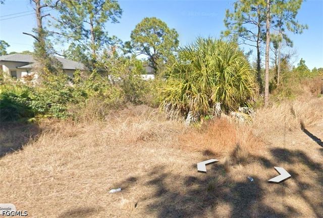 703 E 11th ST, Lehigh Acres, FL 33972