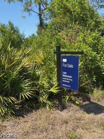 703 E 11th ST, Lehigh Acres, FL 33972