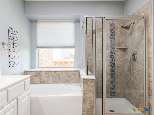 225 Kirkhill Street, Hutto, TX 78634