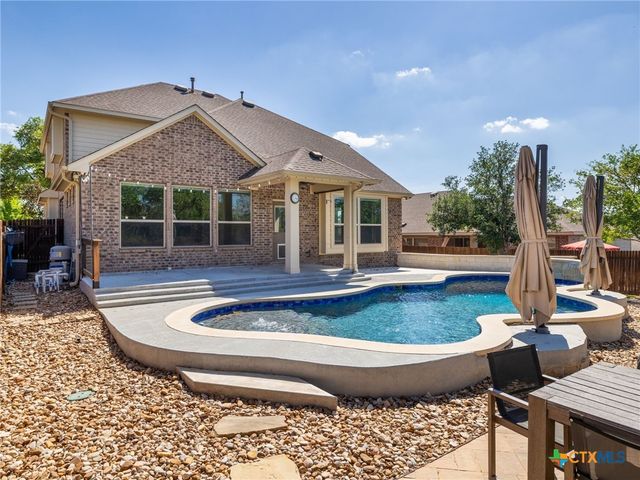 225 Kirkhill Street, Hutto, TX 78634