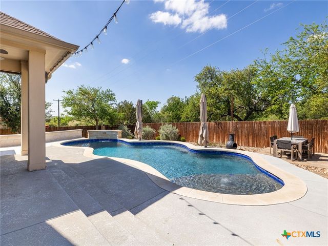 225 Kirkhill Street, Hutto, TX 78634