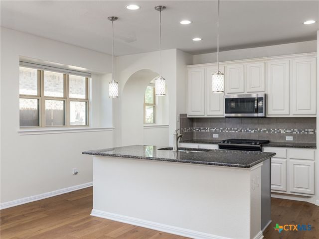 225 Kirkhill Street, Hutto, TX 78634