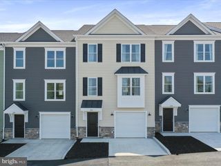 326 W 11 ST, Front Royal, VA 22630