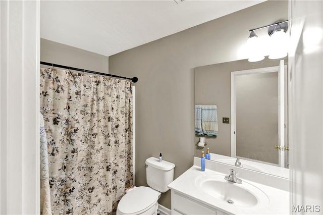 215 Candlewick Drive, Pacific, MO 63069