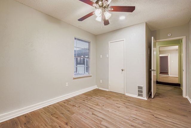 1917 Aspen Lane, Garland, TX 75044