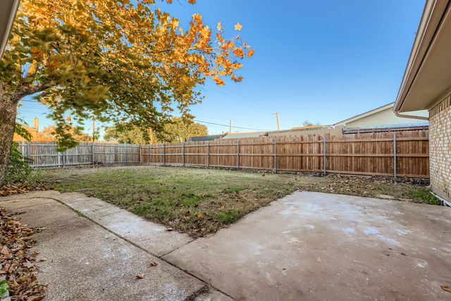 1917 Aspen Lane, Garland, TX 75044