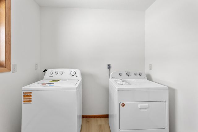 641 8th Street N, Hudson, WI 54016