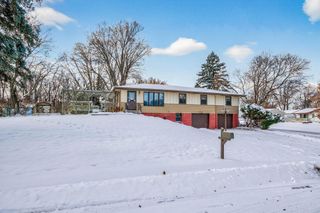 6381 Rath Drive, Woodbury, MN 55125