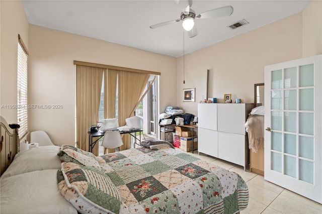 8968 NW 180th Ter, Hialeah, FL 33018