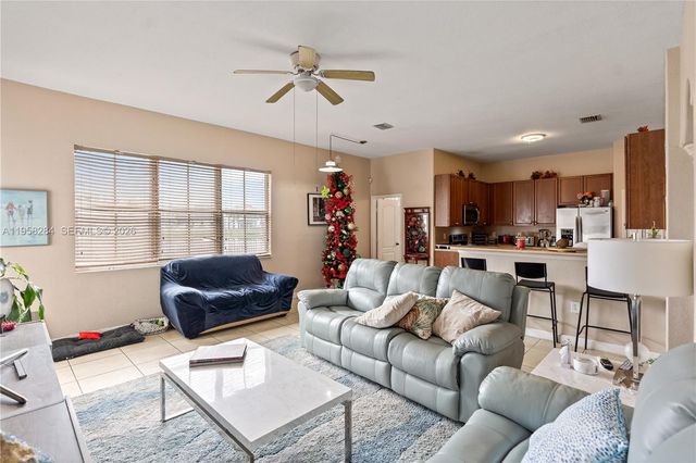 8968 NW 180th Ter, Hialeah, FL 33018