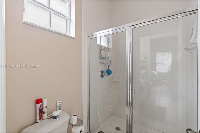 8968 NW 180th Ter, Hialeah, FL 33018