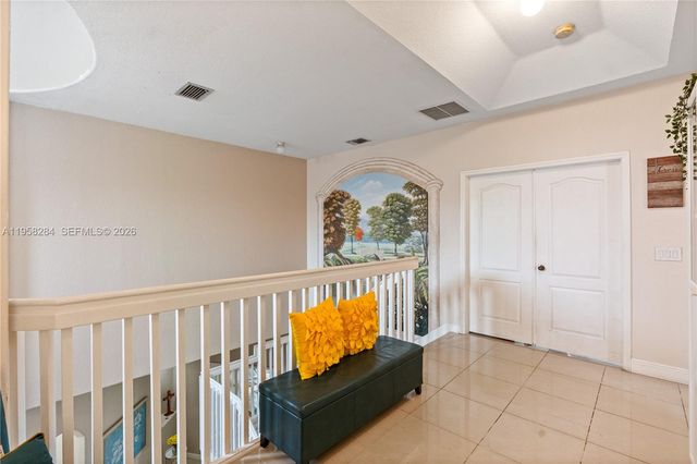 8968 NW 180th Ter, Hialeah, FL 33018