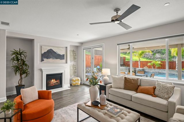 2812 Rio Seco Dr, Bay Point, CA 94565