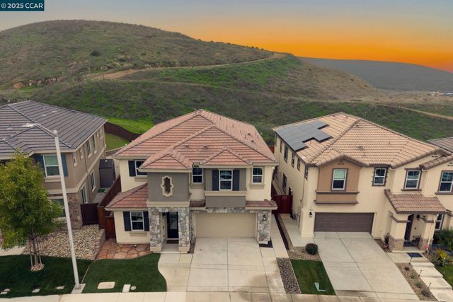 2812 Rio Seco Dr, Bay Point, CA 94565