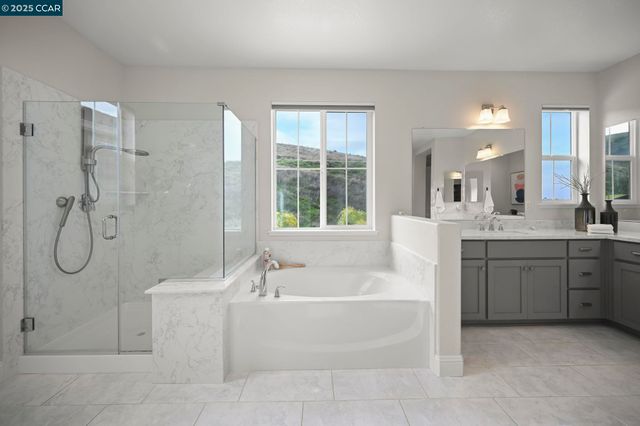 2812 Rio Seco Dr, Bay Point, CA 94565