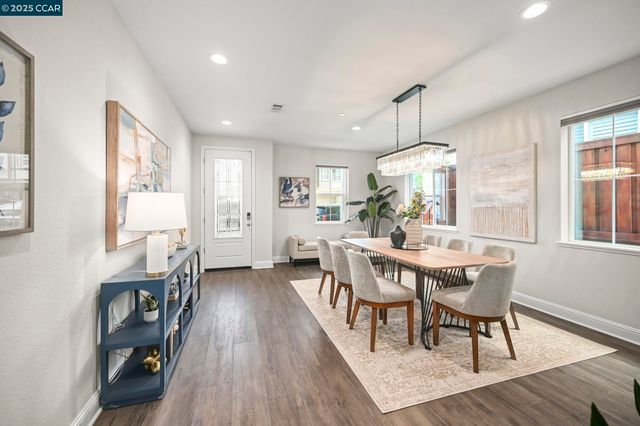 2812 Rio Seco Dr, Bay Point, CA 94565