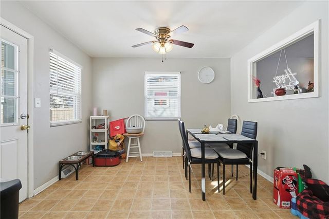 1409 - 1411 E Ridgeway Drive, Olathe, KS 66061